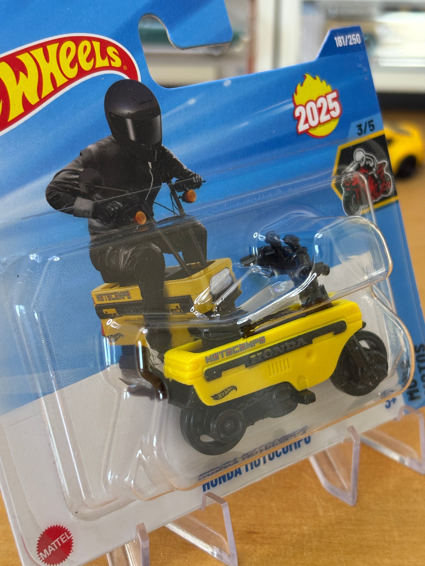 Hot Wheels Mainline / Honda Motocompo / 2025 HW: Moto 3/5 Short Card (Yellow)