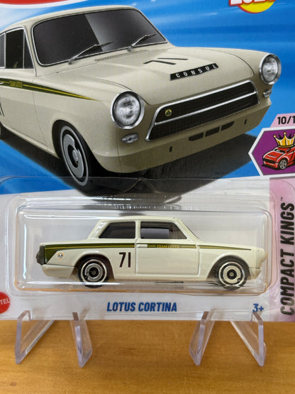 Hot Wheels Mainline / Lotus Cortina / 2025 Compact Kings 10/10