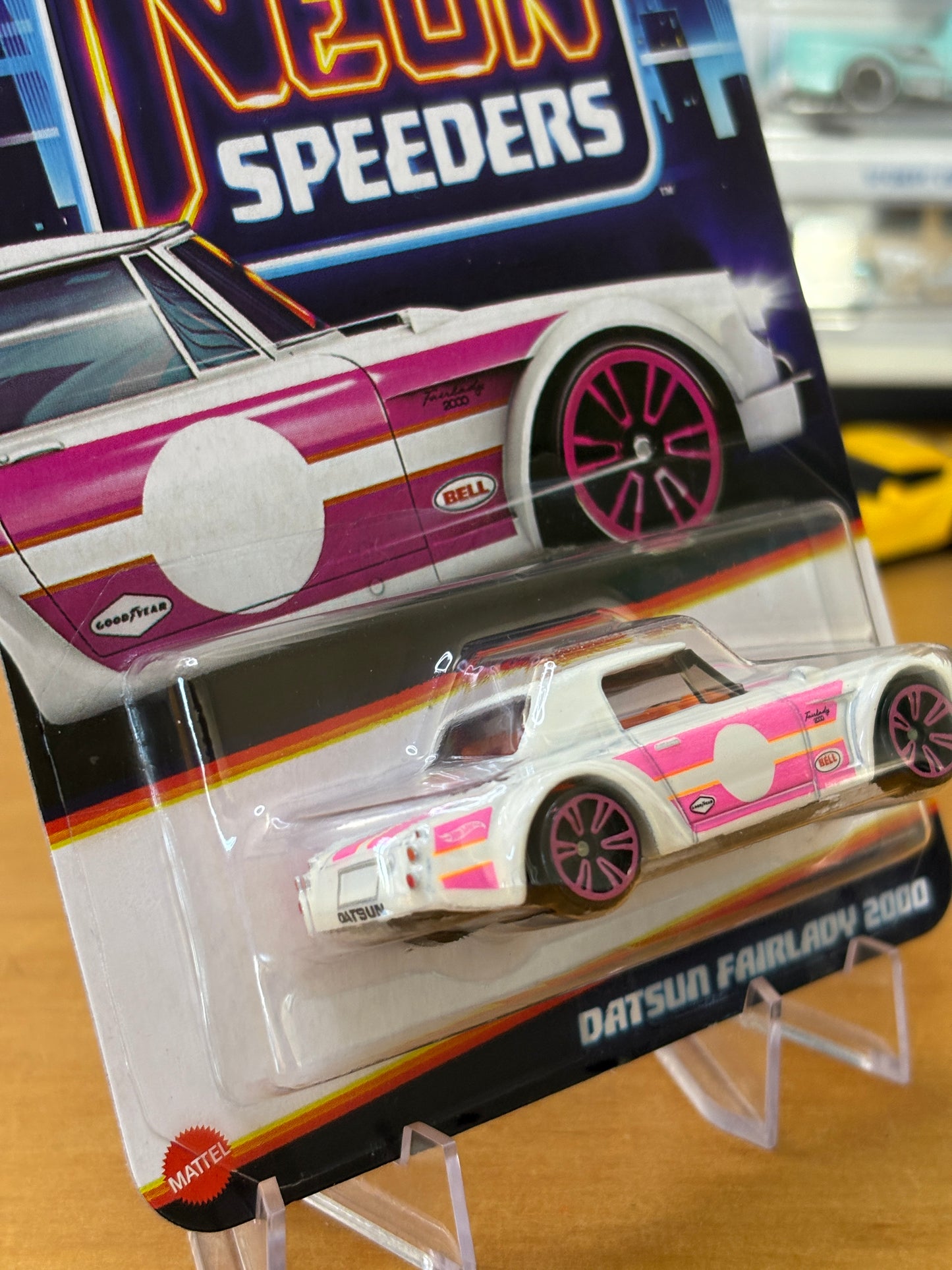 Hot Wheels Neon Speeders / Datsun Fairlady 2000 / 2025 Mix 2 5/8