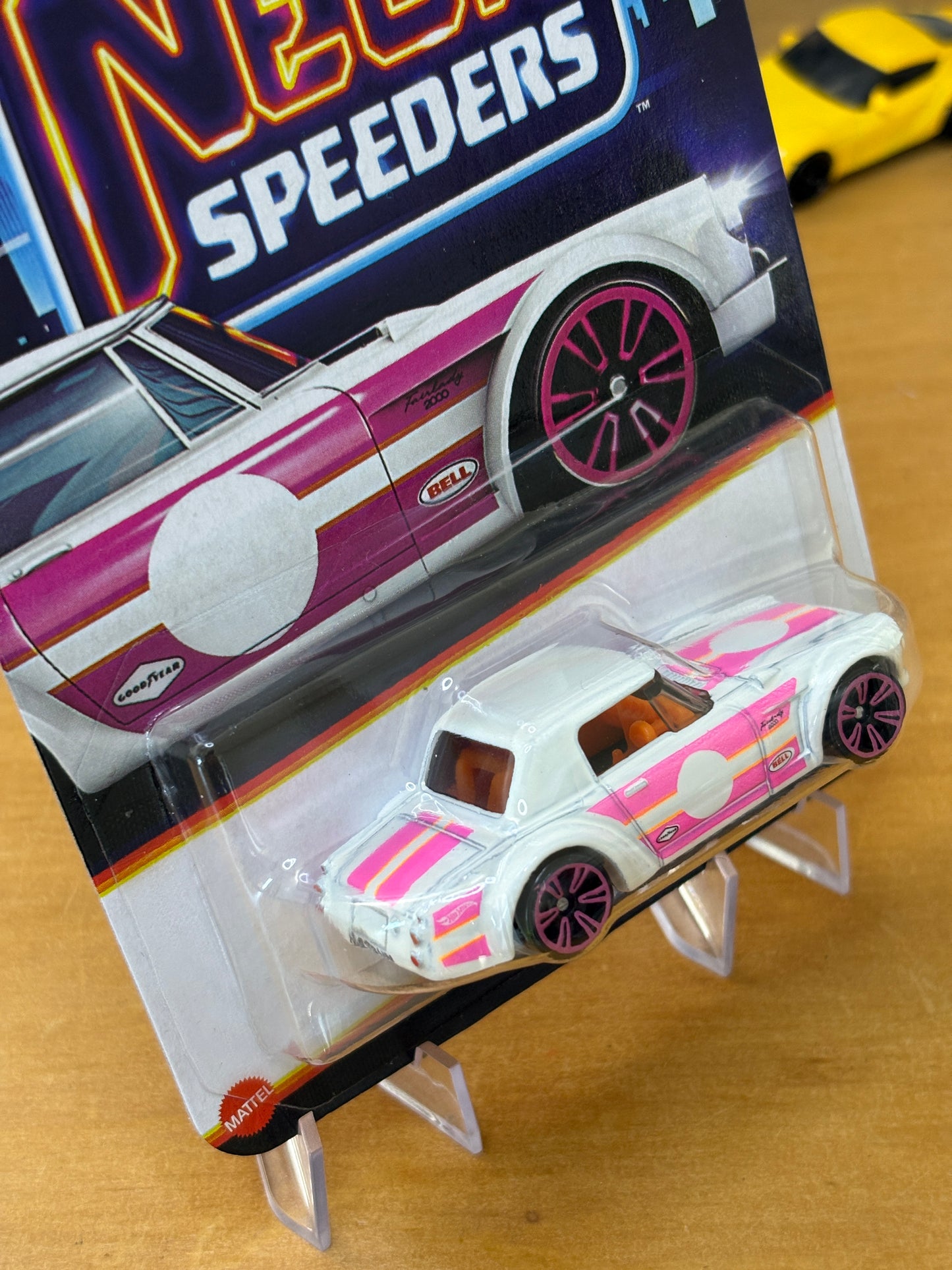Hot Wheels Neon Speeders / Datsun Fairlady 2000 / 2025 Mix 2 5/8