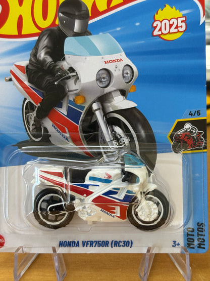 Hot Wheels Mainline / Honda VFR750R (RC30) / 2025 Moto 4/5