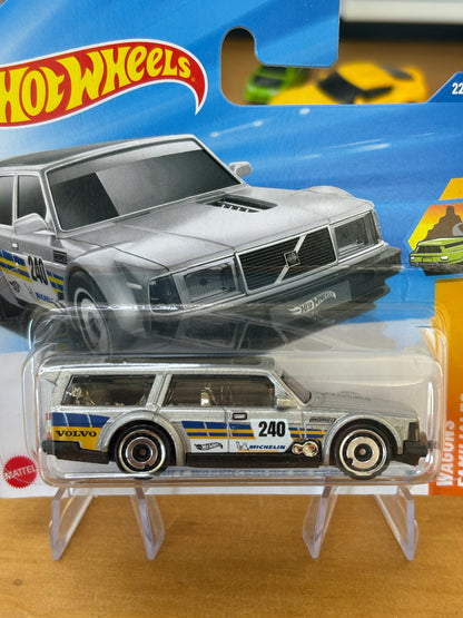 Hot Wheels Mainline / Volvo 240 Drift Wagon / 2025 Wagons 3/5 Short Card