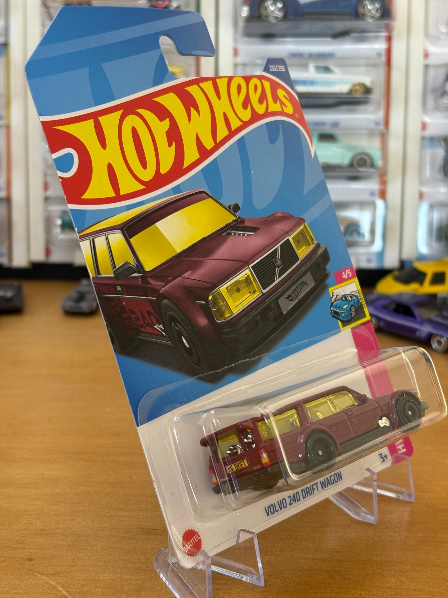 Hot Wheels Mainline / Volvo 240 Drift Wagon / 2020 HW Drift 4/5