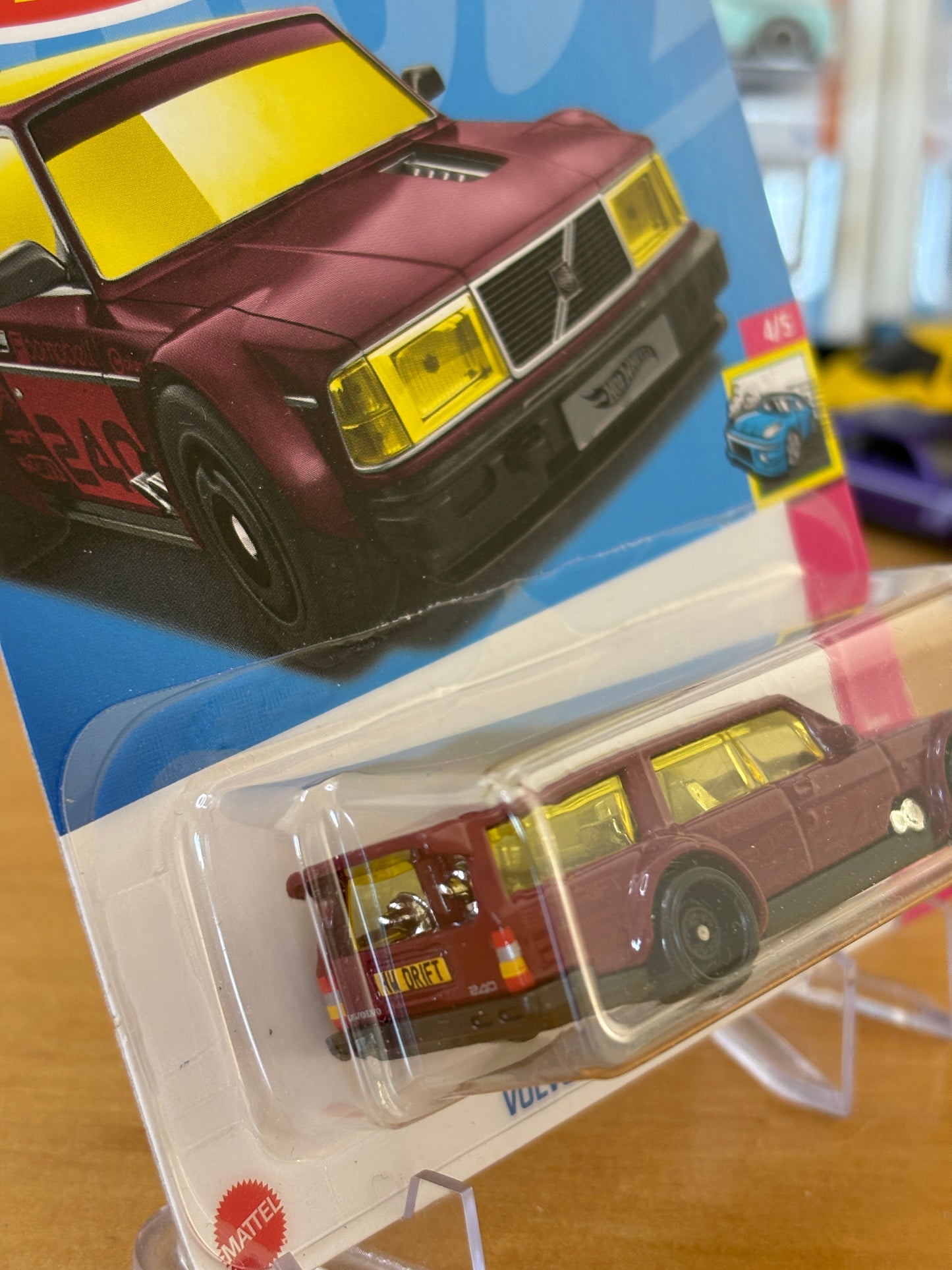 Hot Wheels Mainline / Volvo 240 Drift Wagon / 2020 HW Drift 4/5