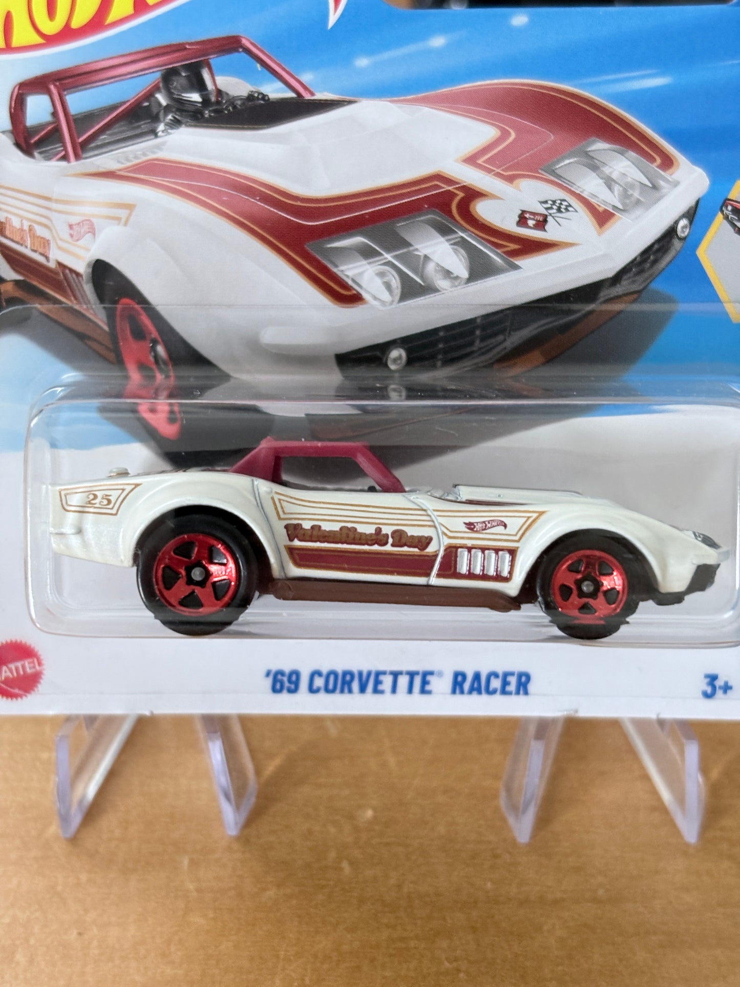 Hot Wheels '69 Corvette Racer | 2025 Celebration Racers 2/10 Mainline