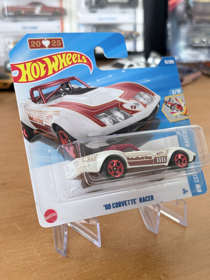 Hot Wheels '69 Corvette Racer | 2025 Celebration Racers 2/10 Mainline