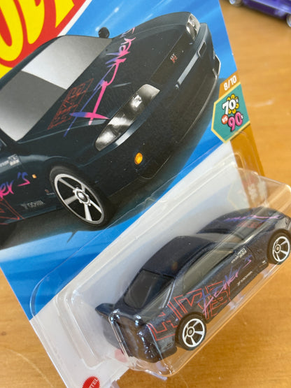 Hotwheels Mainline / Nissan Skyline GT-R (BCNR33) / 2025 HW '70s vs.'90s 8/10 BLUE