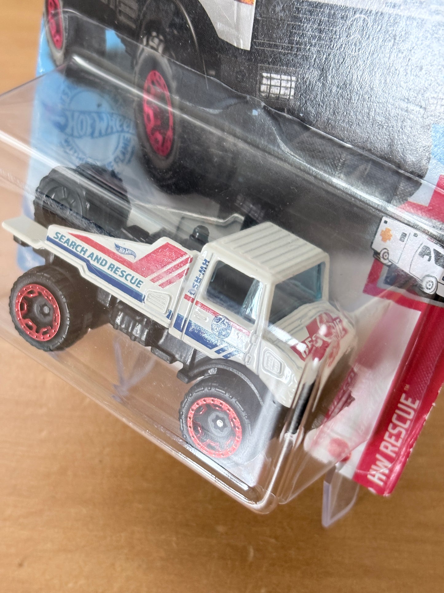 Hot Wheels Mercedes-Benz Unimog 1300 | 2021 HW Rescue 1/10 Mainline