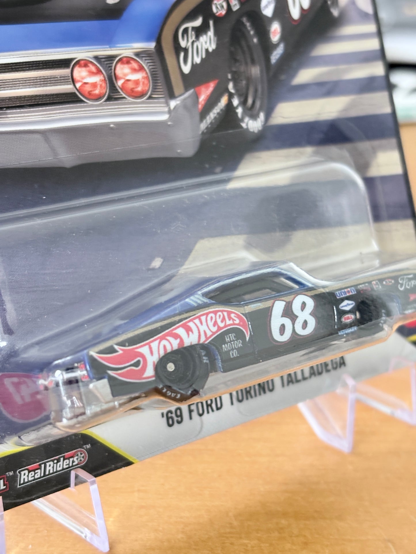 Hot Wheels '69 Ford Torino Talladega Boulevard #147 Premium Diecast