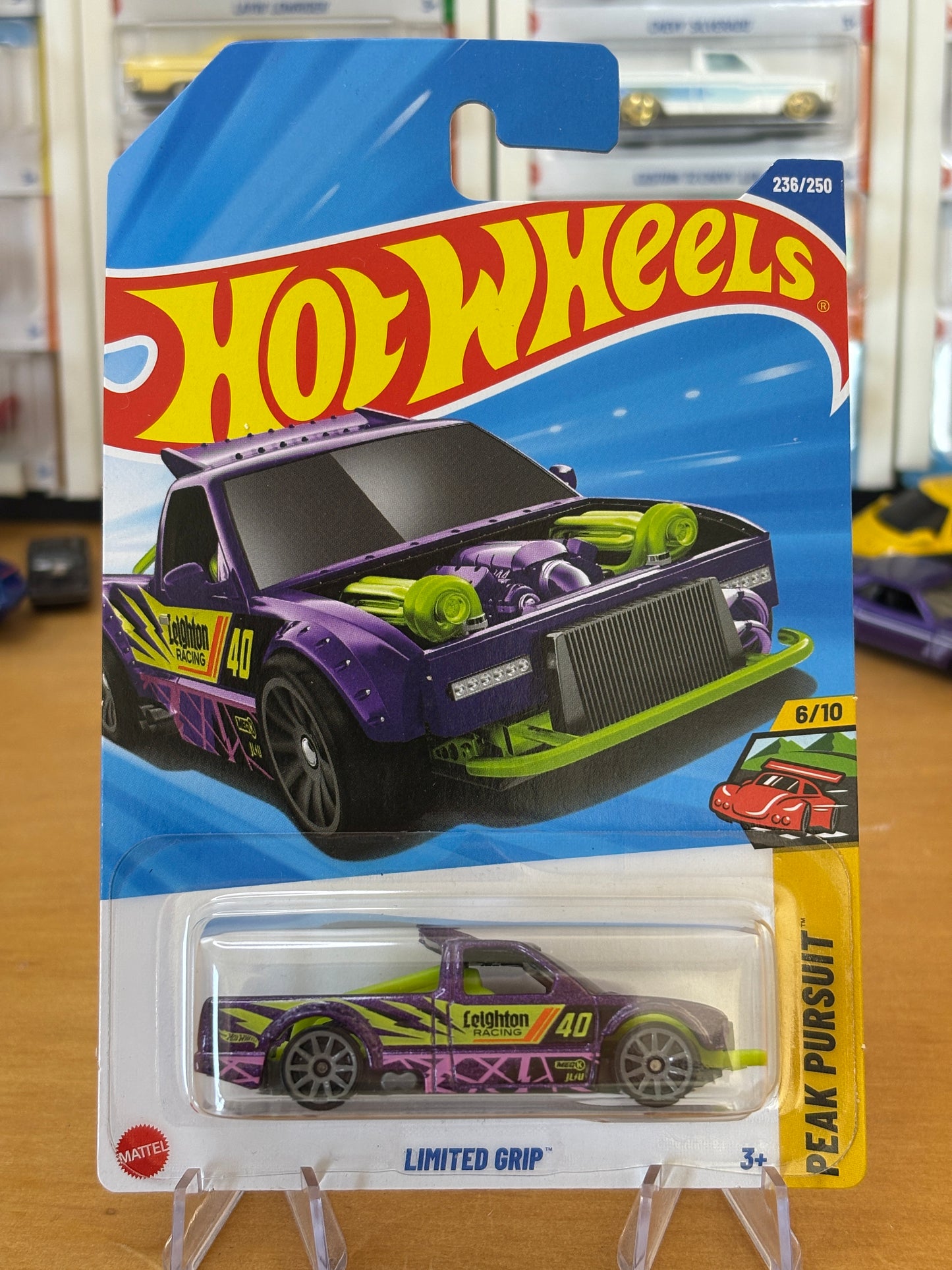 Hot Wheels Mainline / Limited Grip / 2025 Peak Pursuit 6/10