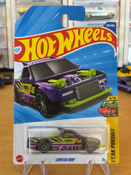 Hot Wheels Mainline / Limited Grip / 2025 Peak Pursuit 6/10