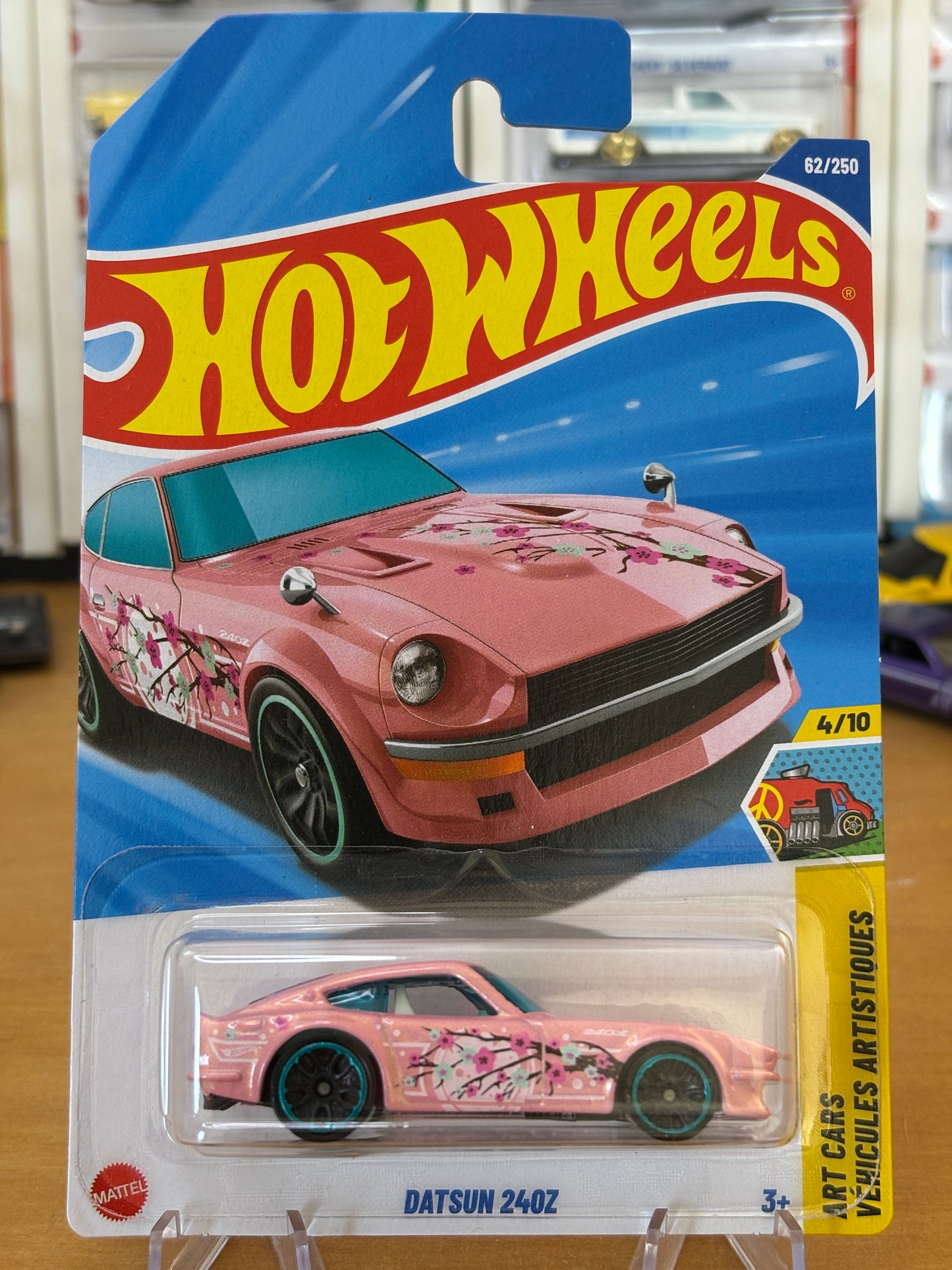 Hot Wheels Mainline / Datsun 240z / 2025 HW: Art Cars 4/10 PINK