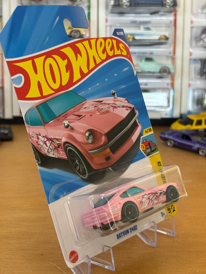 Hot Wheels Mainline / Datsun 240z / 2025 HW: Art Cars 4/10 PINK