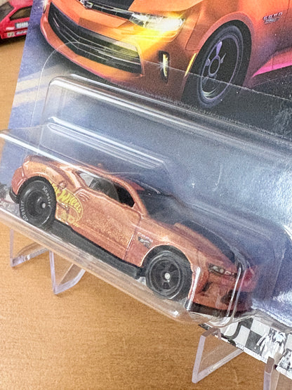 Hot Wheels 2018 Copo Camaro SS Boulevard #09 Premium Diecast