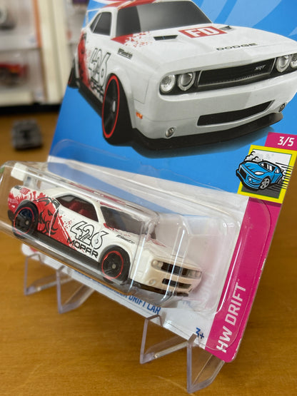 Hot Wheels Mainline / Dodge Challenger Drift Car / 2022 HW Drift 3/5