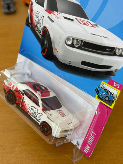 Hot Wheels Mainline / Dodge Challenger Drift Car / 2022 HW Drift 3/5