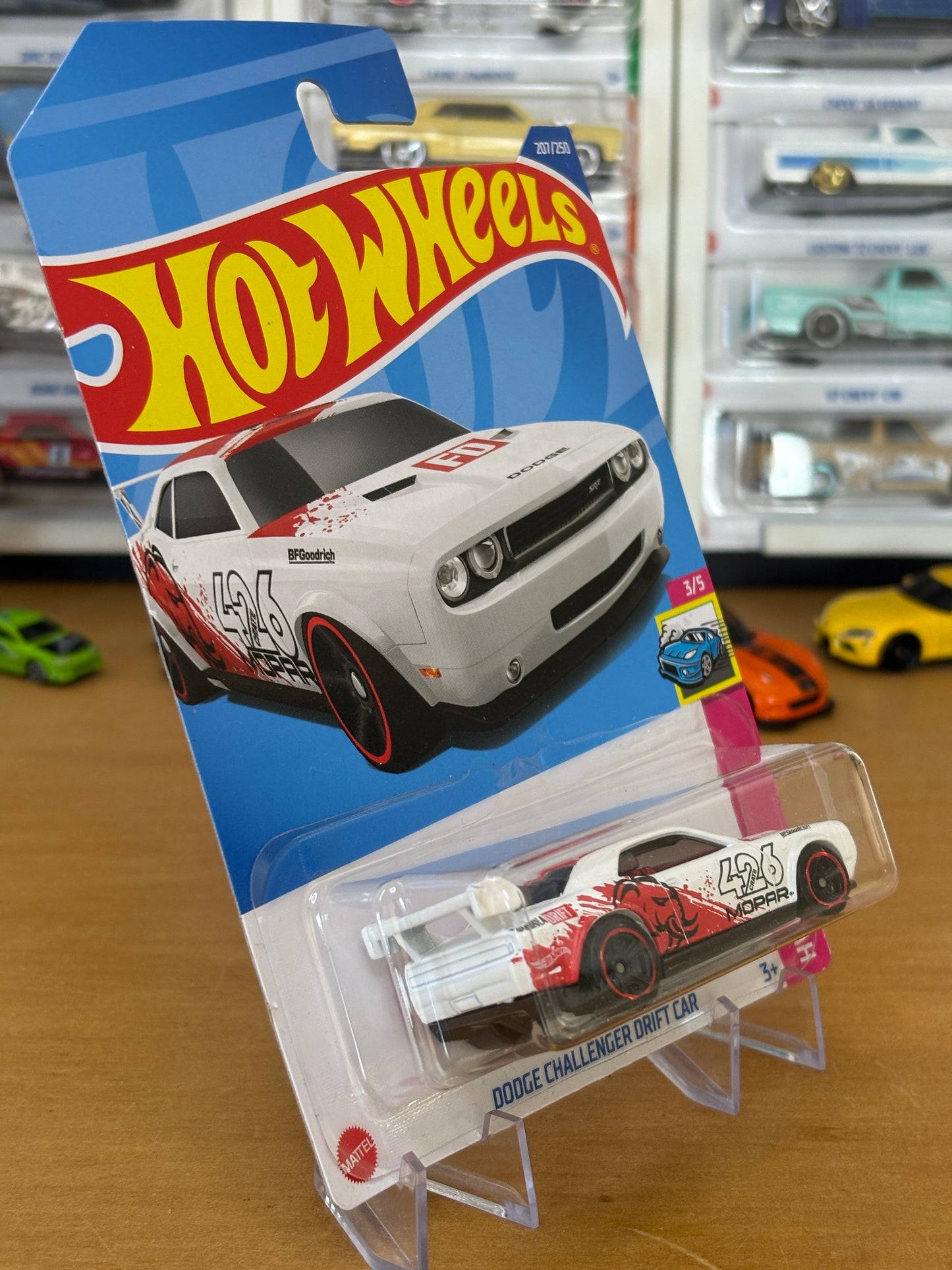 Hot Wheels Mainline / Dodge Challenger Drift Car / 2022 HW Drift 3/5