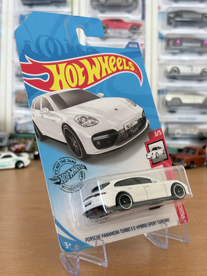 Hot Wheels Porsche Panamera Turbo S E-Hybrid Sport Turismo | 2020 Porsche 3/5 Mainline