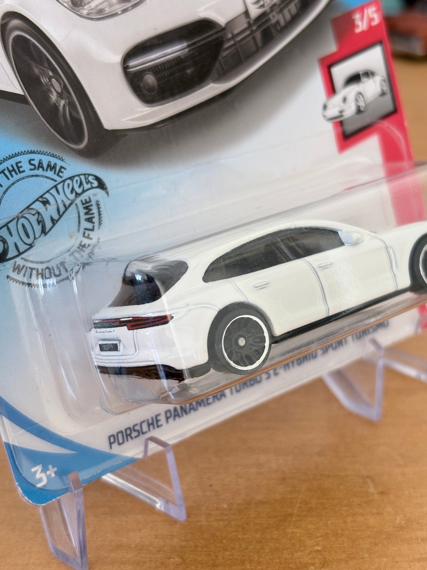 Hot Wheels Porsche Panamera Turbo S E-Hybrid Sport Turismo | 2020 Porsche 3/5 Mainline