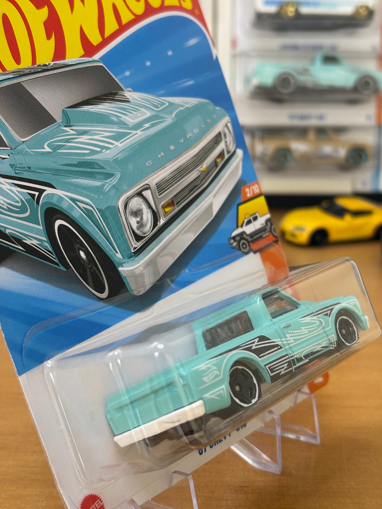 Hot Wheels Mainline / '67 Chevy C10 / 2025 HW Hot Trucks 2/10 (BLUE)