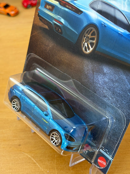 Hot Wheels Silver Series / Porsche Panamera Turbo S E-Hybrid Sport / 2025 Hybrid Speed 4/5