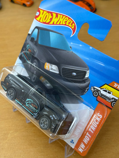 Hot Wheels Mainline / '99 Ford F-150 SVT Lightning / 2025 HW Hot Trucks 7/10 (BLACK) Short Card
