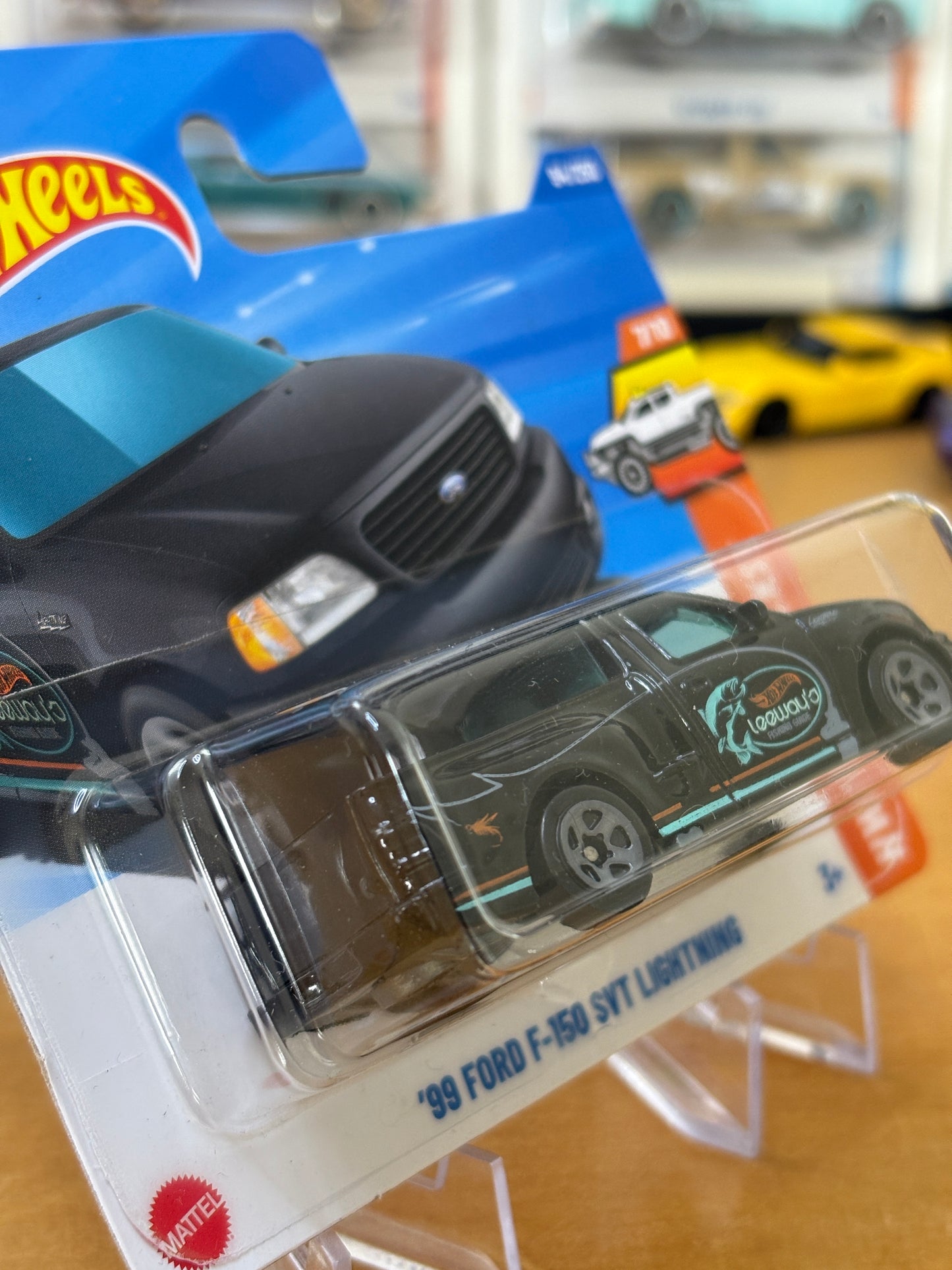 Hot Wheels Mainline / '99 Ford F-150 SVT Lightning / 2025 HW Hot Trucks 7/10 (BLACK) Short Card