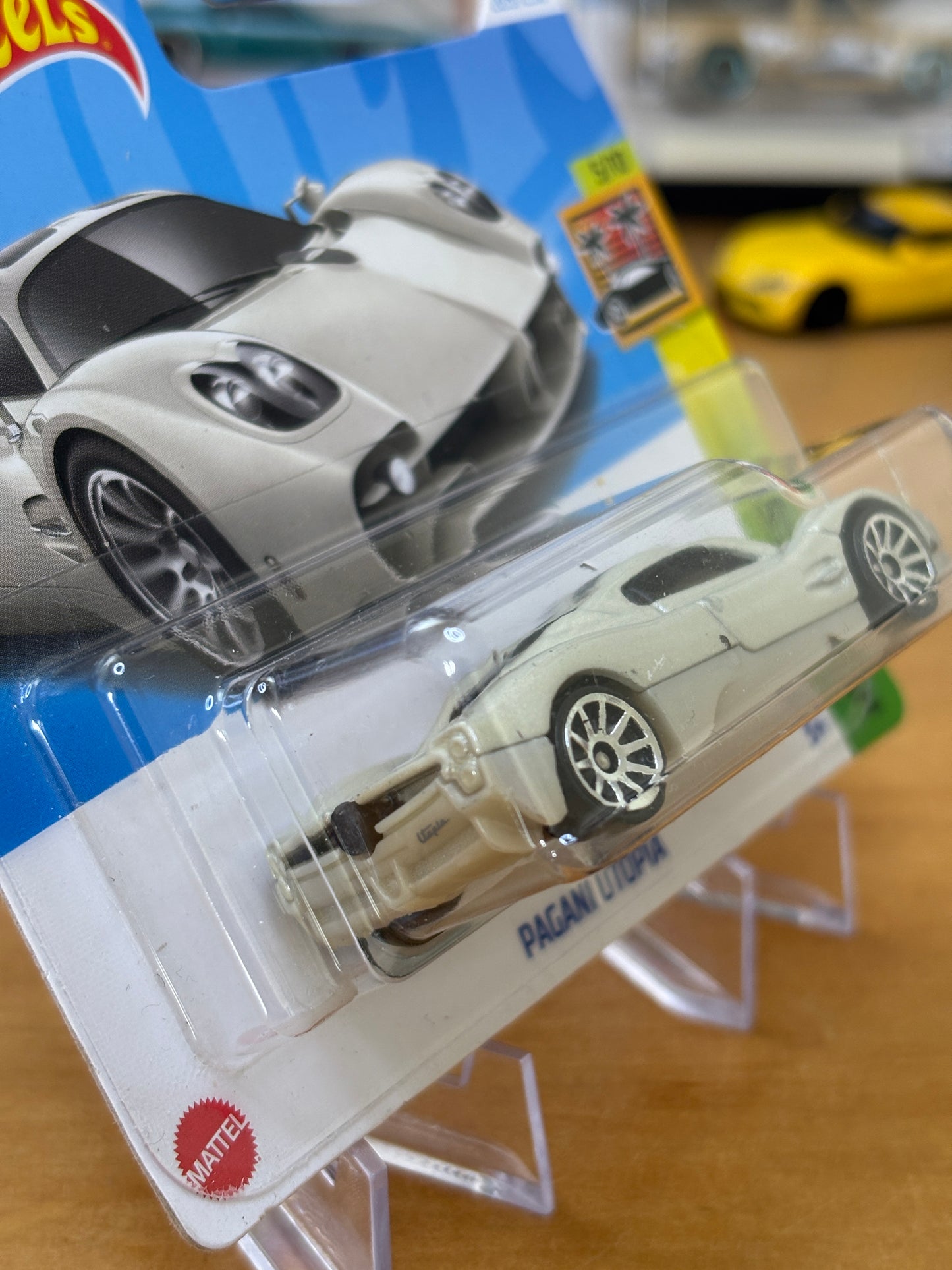 Hot Wheels Mainline / Pagani Utopia / 2024 Exotics 5/10 Short Card