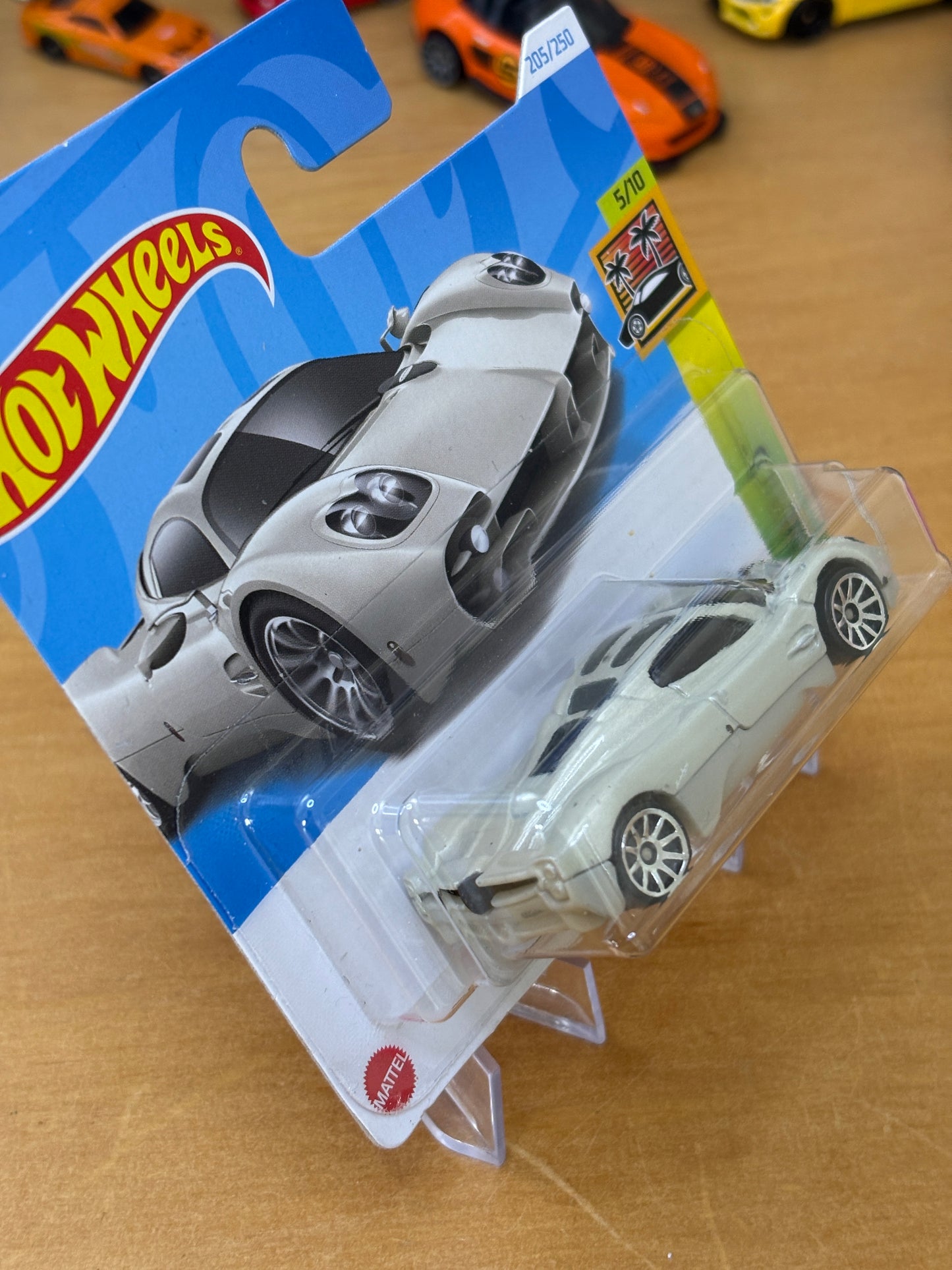 Hot Wheels Mainline / Pagani Utopia / 2024 Exotics 5/10 Short Card