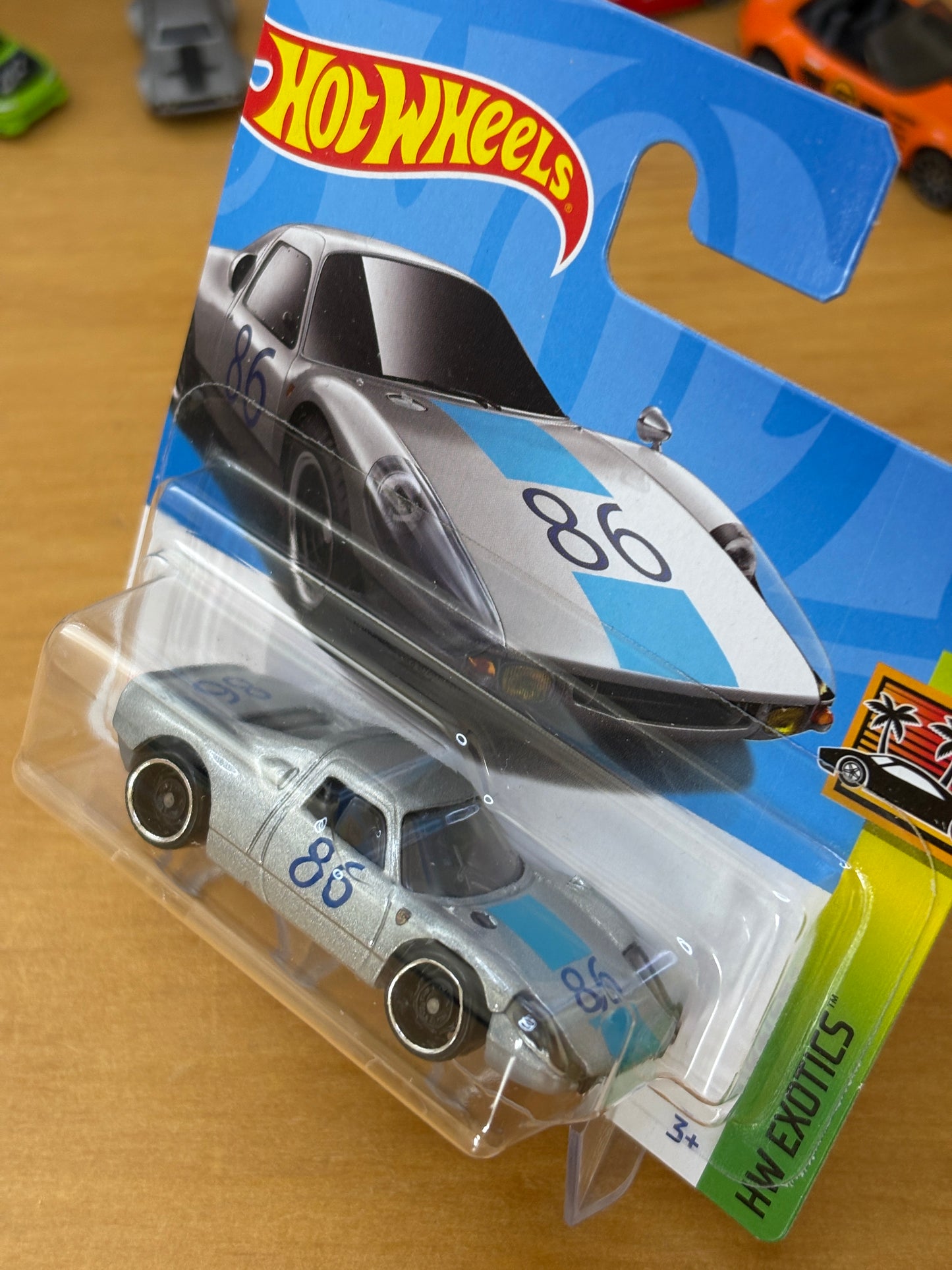 Hot Wheels Mainline / Porsche 904 Carrera GTS / 2024 Exotics 1/10
