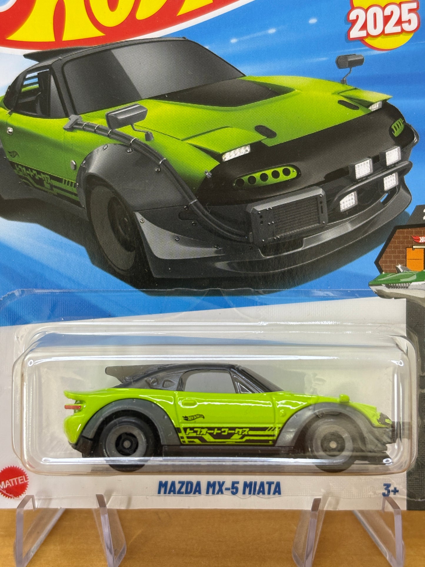 Hot Wheels Mainline / Mazda MX-5 Miata / 2025 HW Dream Garage 2/5