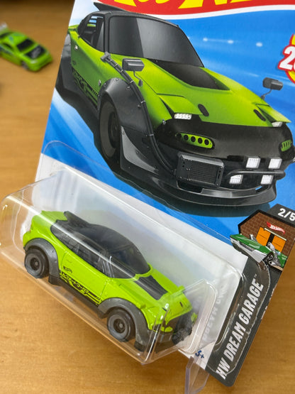Hot Wheels Mainline / Mazda MX-5 Miata / 2025 HW Dream Garage 2/5