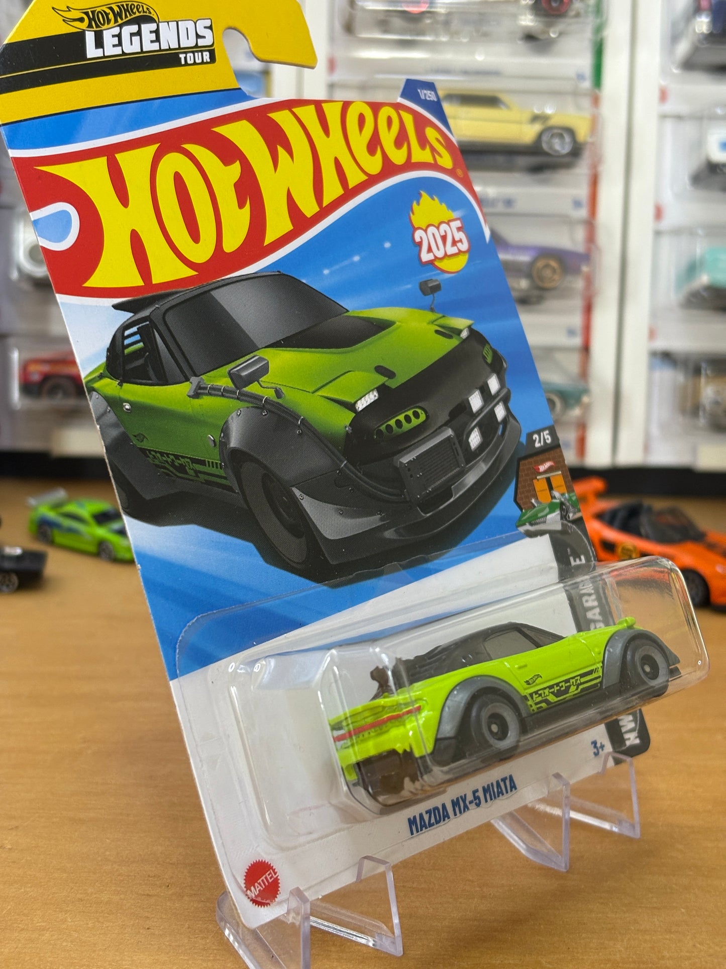 Hot Wheels Mainline / Mazda MX-5 Miata / 2025 HW Dream Garage 2/5