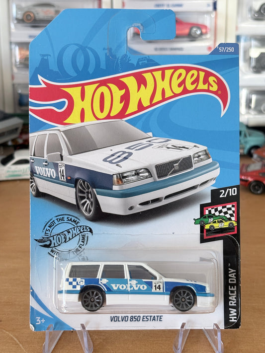 Hot Wheels Volvo 850 Estate | 2020 HW Race Day 2/10 Mainline
