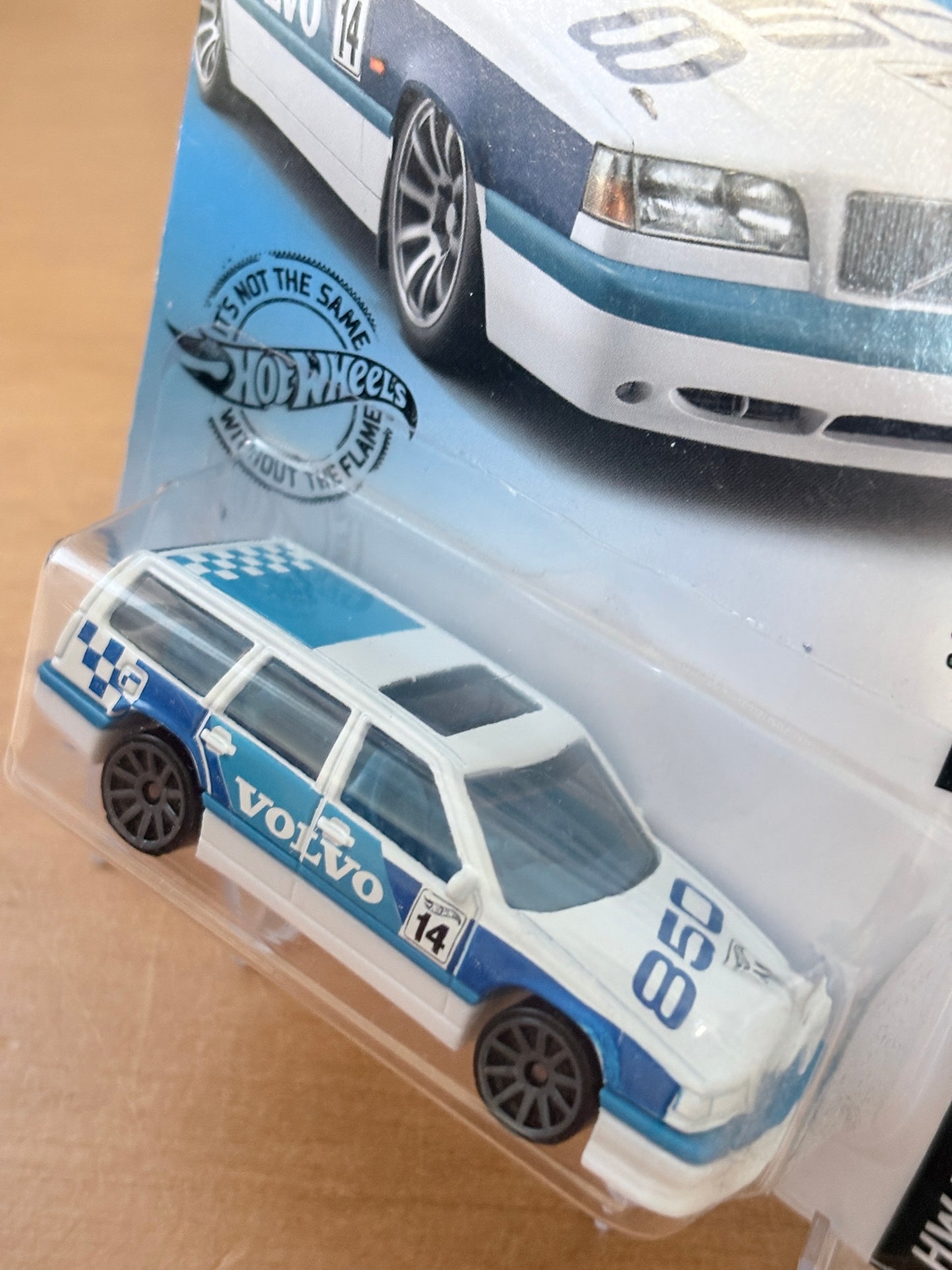 Hot Wheels Volvo 850 Estate | 2020 HW Race Day 2/10 Mainline