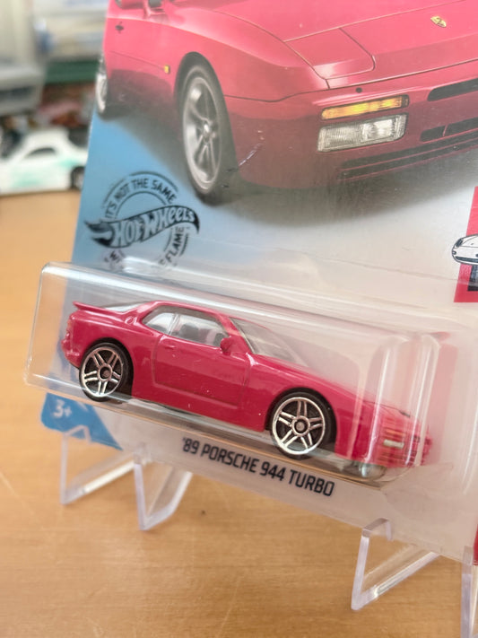 Hot Wheels '89 Porsche 944 Turbo | 2020 Porsche 1/5 Mainline