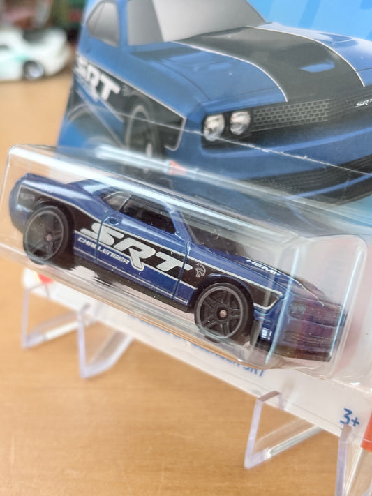 Hot Wheels '15 Dodge Challenger SRT | 2023 Muscle Mania 6/10