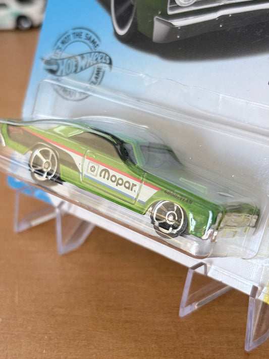 Hot Wheels '68 Dodge Dart | 2018 HW Speed Graphics 5/10