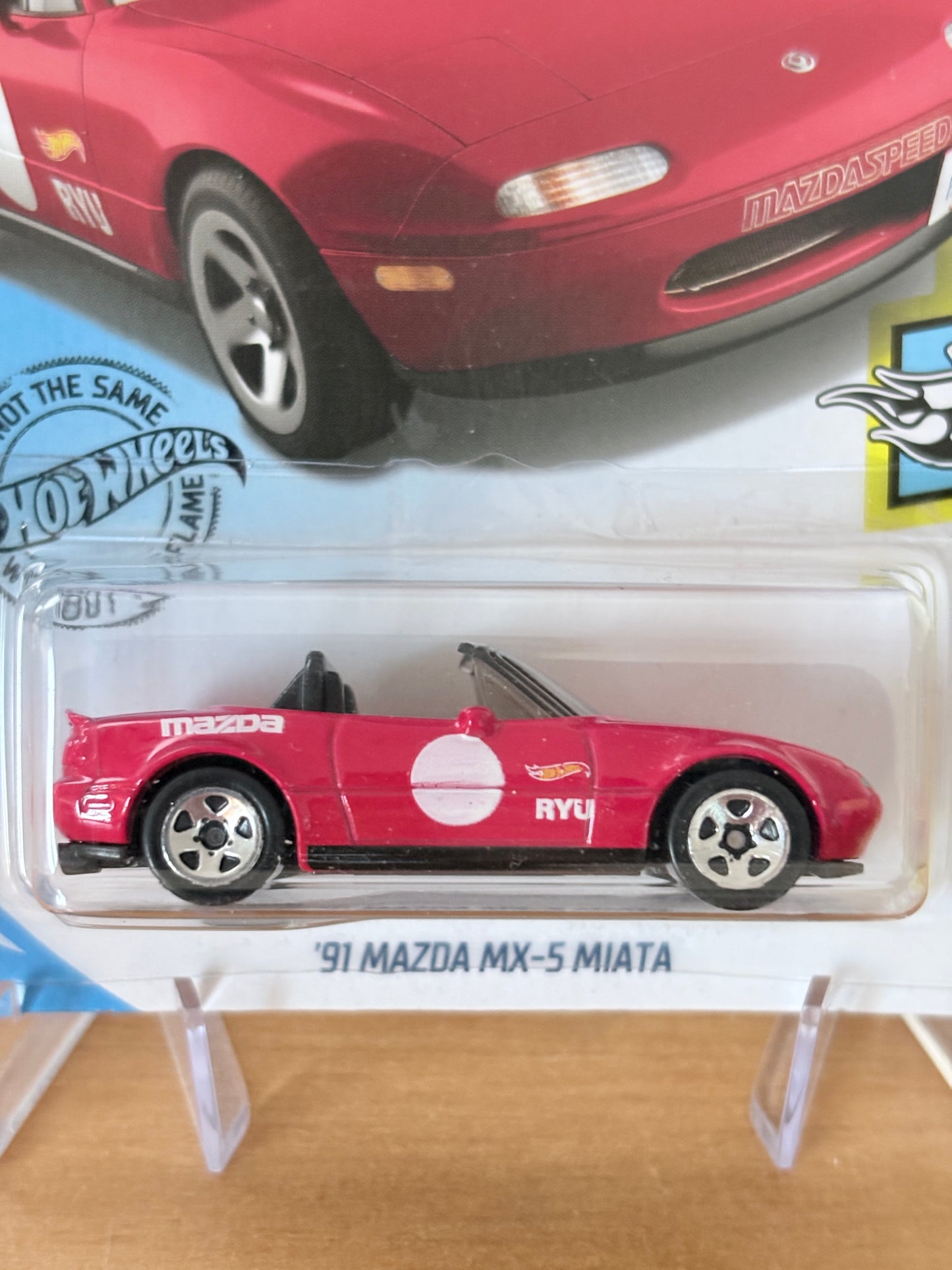 Hot Wheels '91 Mazda MX-5 Miata | 2018 HW Speed Graphics 4/10