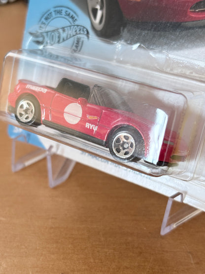Hot Wheels '91 Mazda MX-5 Miata | 2018 HW Speed Graphics 4/10