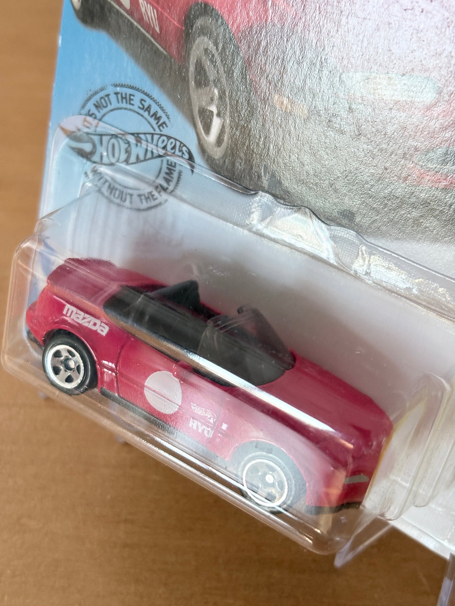 Hot Wheels '91 Mazda MX-5 Miata | 2018 HW Speed Graphics 4/10