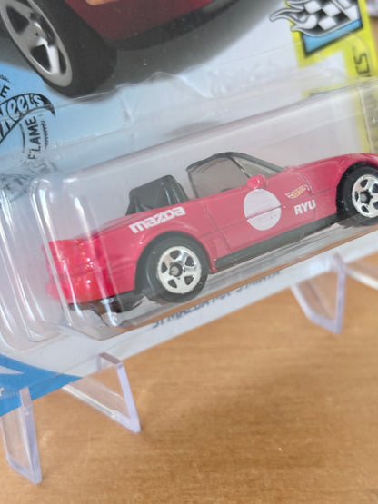 Hot Wheels '91 Mazda MX-5 Miata | 2018 HW Speed Graphics 4/10