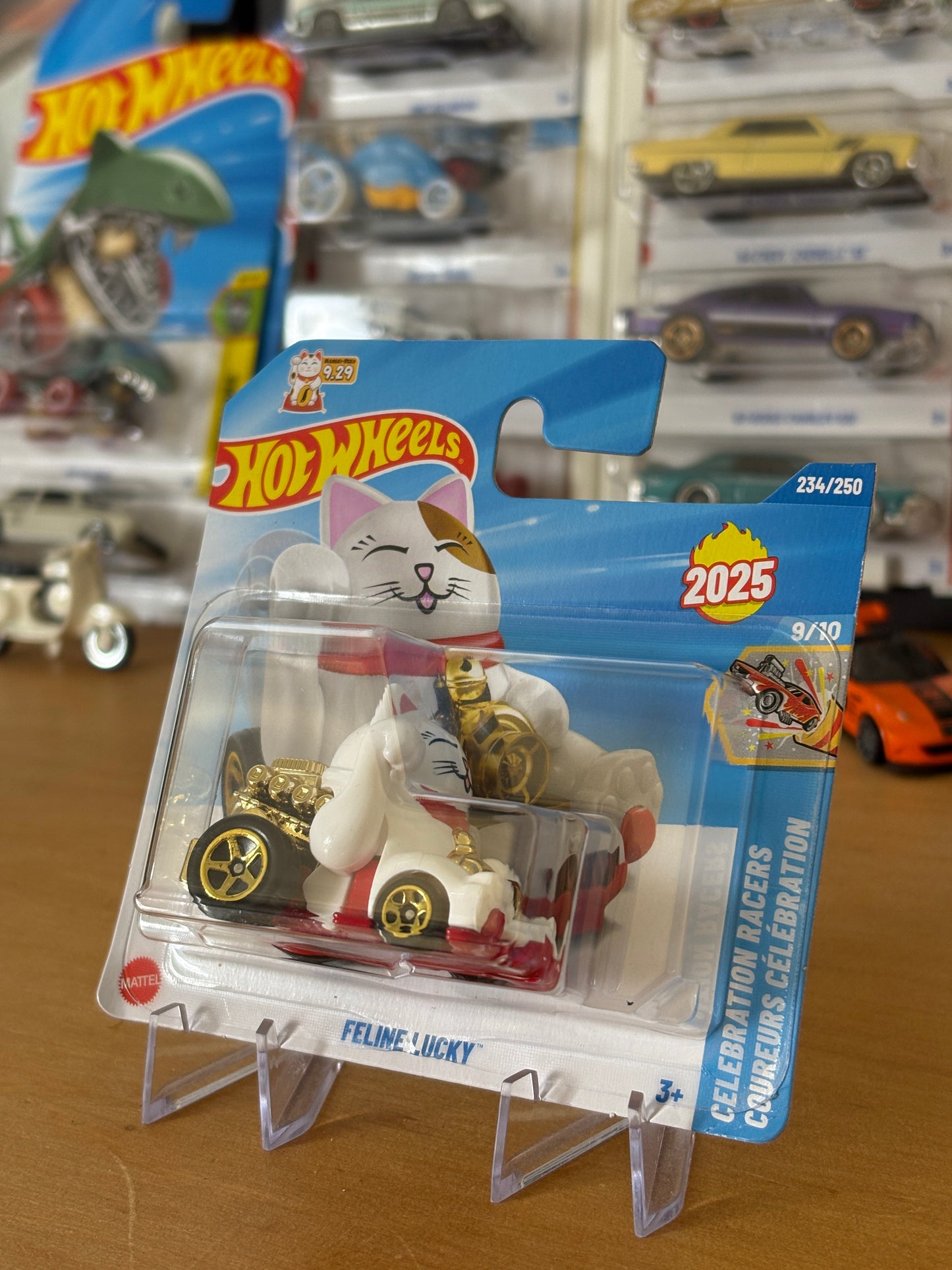 Hot Wheels Mainline / Feline Lucky / 2025 Celebration Racers 9/10 Short Card