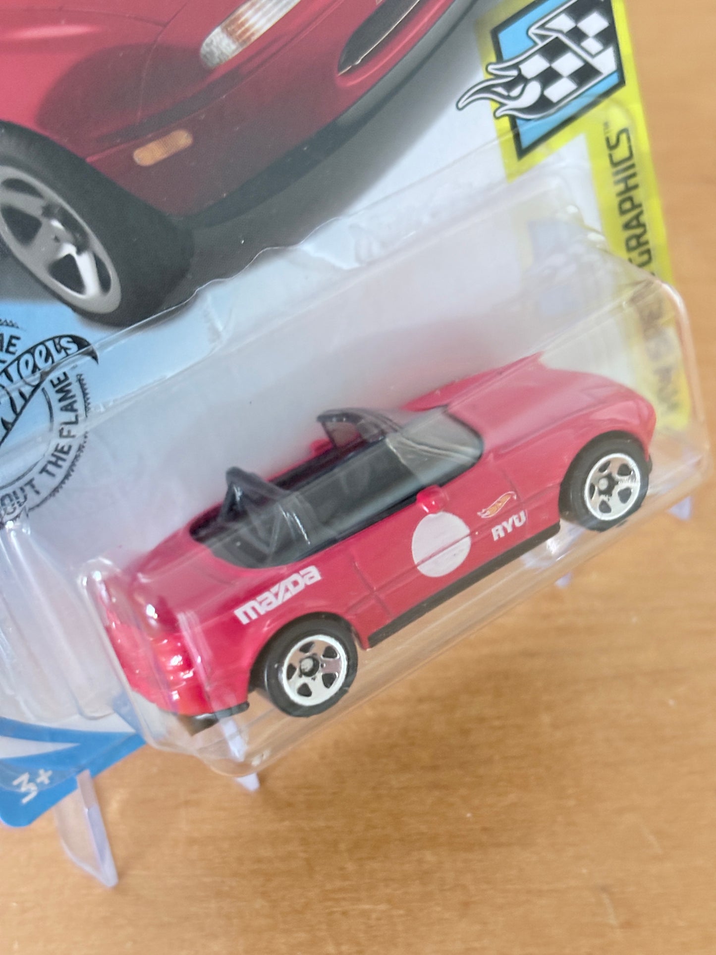 Hot Wheels '91 Mazda MX-5 Miata | 2018 HW Speed Graphics 4/10