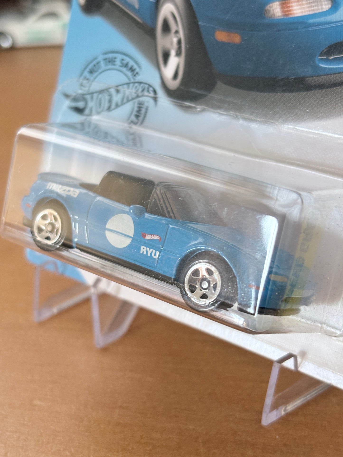 Hot Wheels '91 Mazda MX-5 Miata | 2018 HW Speed Graphics 4/10 BLUE