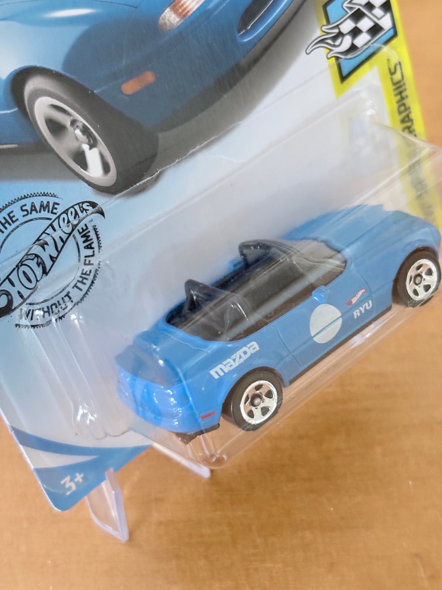 Hot Wheels '91 Mazda MX-5 Miata | 2018 HW Speed Graphics 4/10 BLUE