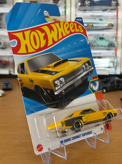 Hot Wheels Mainline / '69 Dodge Coronet Superbee / 2025 Muscle Mania 5/10