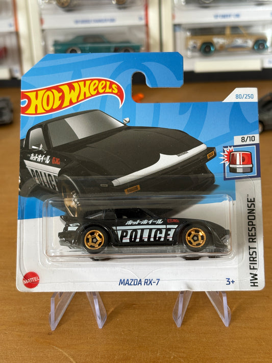 Hot Wheels Mainline / Mazda RX-7 / 2022 HW First Response 8/10 Short Card