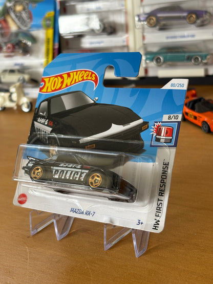 Hot Wheels Mainline / Mazda RX-7 / 2022 HW First Response 8/10 Short Card