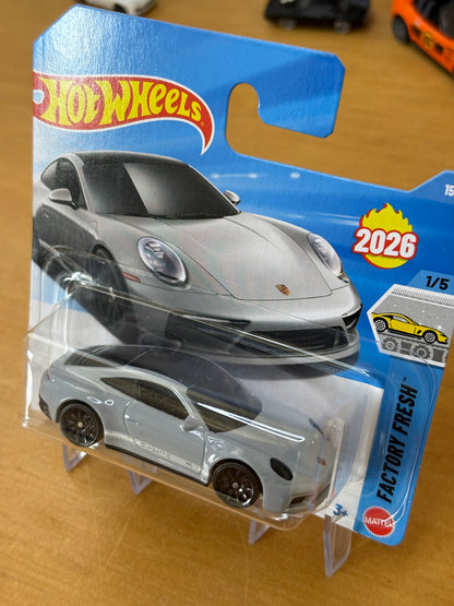 Hot Wheels Mainline / Porsche 911 Carrera T / 2026 Factory Fresh 1/5 Short Card